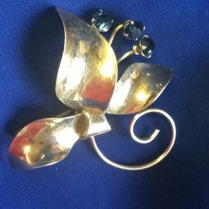 Vintage Jordan 1940 10K GOLD Vermeil Swirl Floral Art Nouveau Blue Gem Brooch